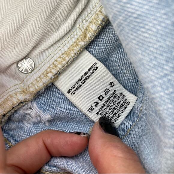 FREE PEOPLE Womens Cut Off Light Wash Crochet Denim Distressed Shorts Size 24 - Picture 8 of 8